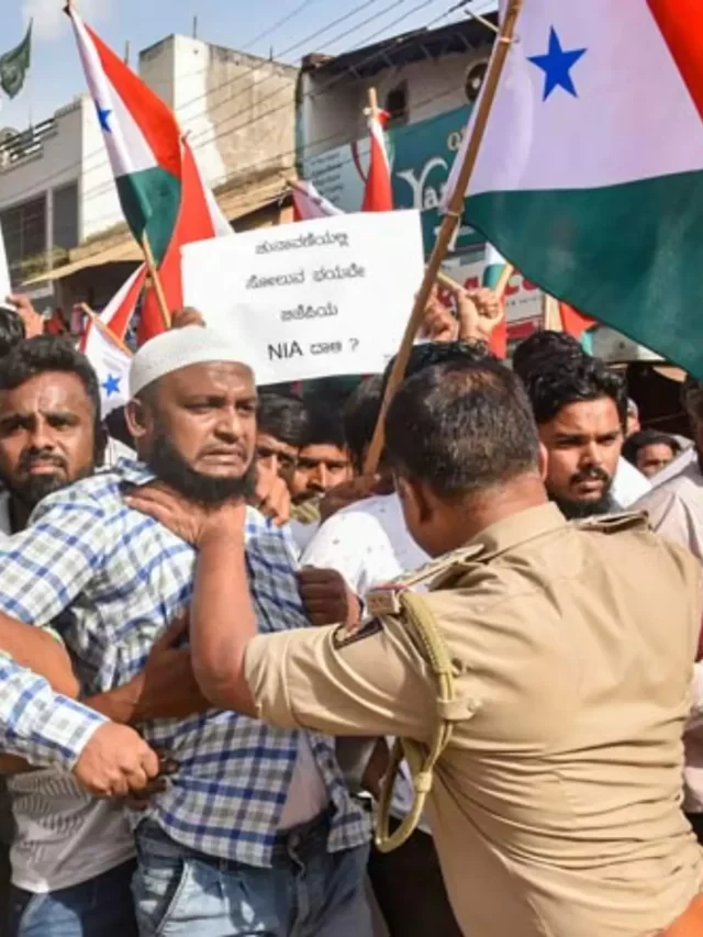 Reactions on PFI ban in India