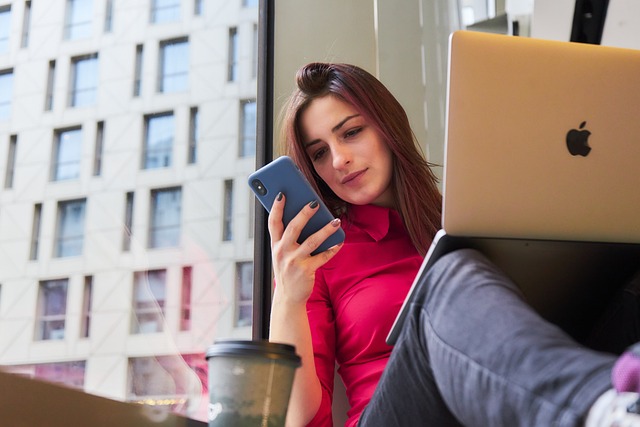 Mobile Side Effects: 6 Health Issues That Can Arise From Excessive Mobile Use